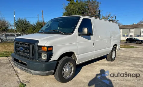 2010 Ford Econoline E250 Van z USA, uszkodzony, nr VIN 1FTNE2EL4ADA60332